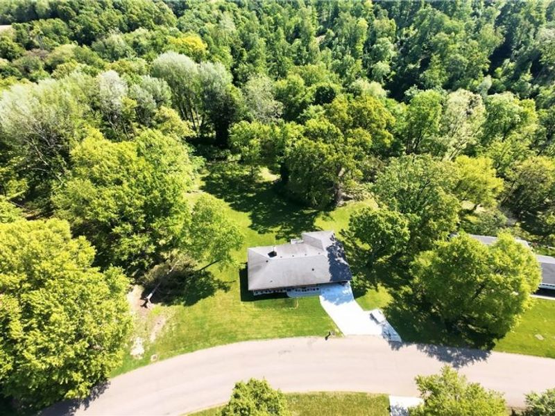 788 Ridgewood Drive , Coshocton, OH 43812 Photo 2
