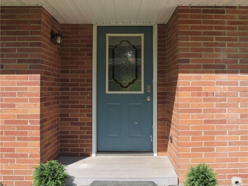 788 Ridgewood Drive , Coshocton, OH 43812 Photo 4