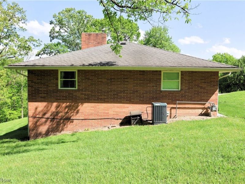 788 Ridgewood Drive , Coshocton, OH 43812 Photo 6