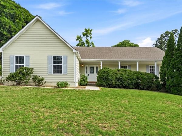 115 Knight Way, Fayetteville, GA 30214