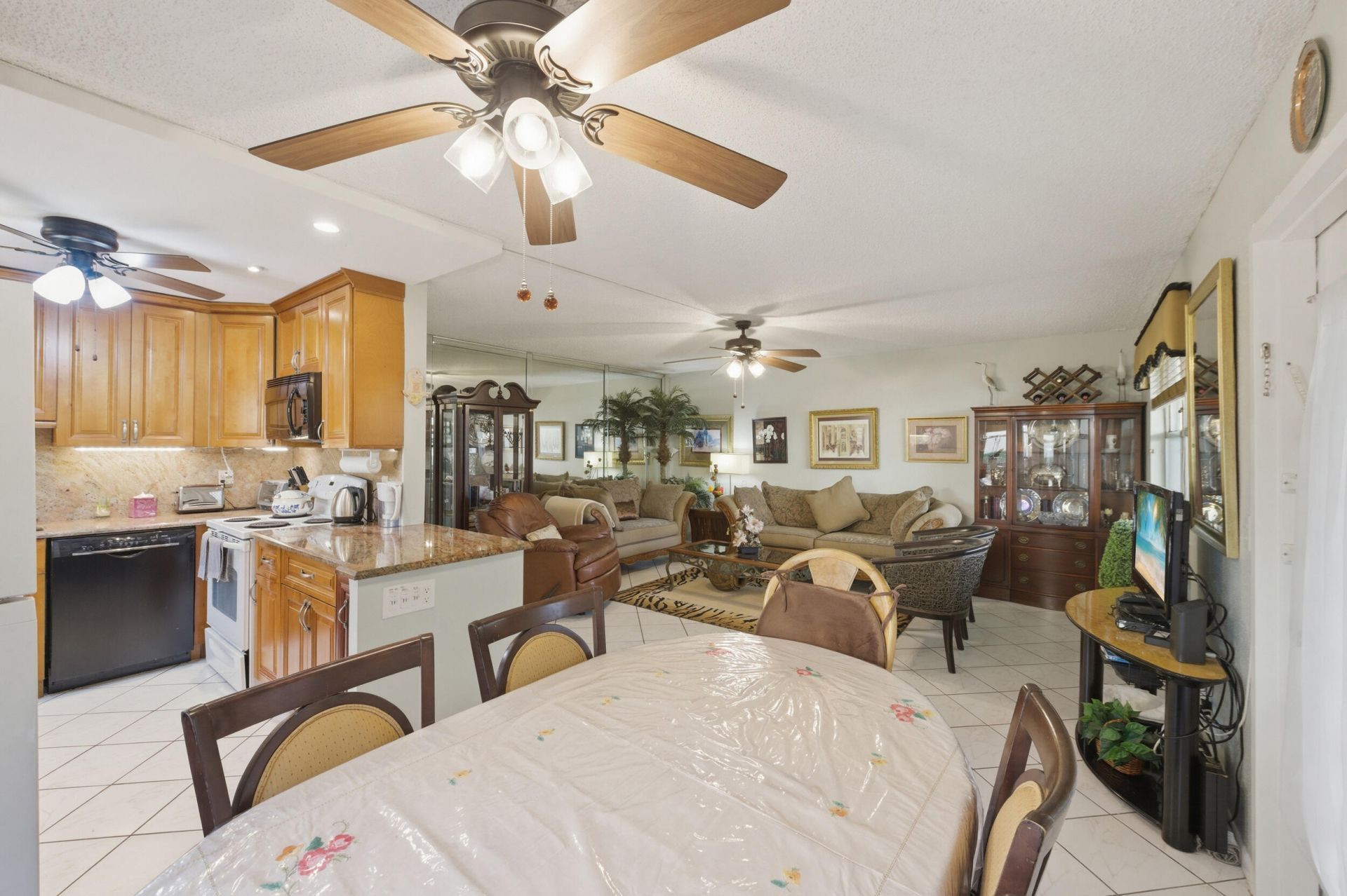 52 Saxony B, Unit 52, Delray Beach, FL 33446 Photo