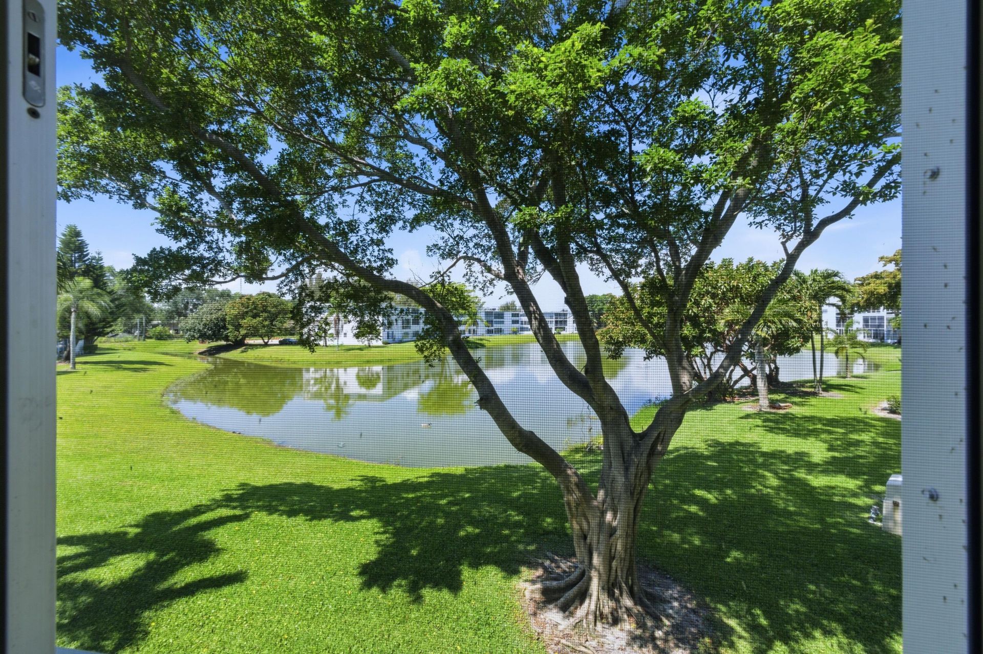 213 Wellington E, West Palm Beach, FL 33417 Photo
