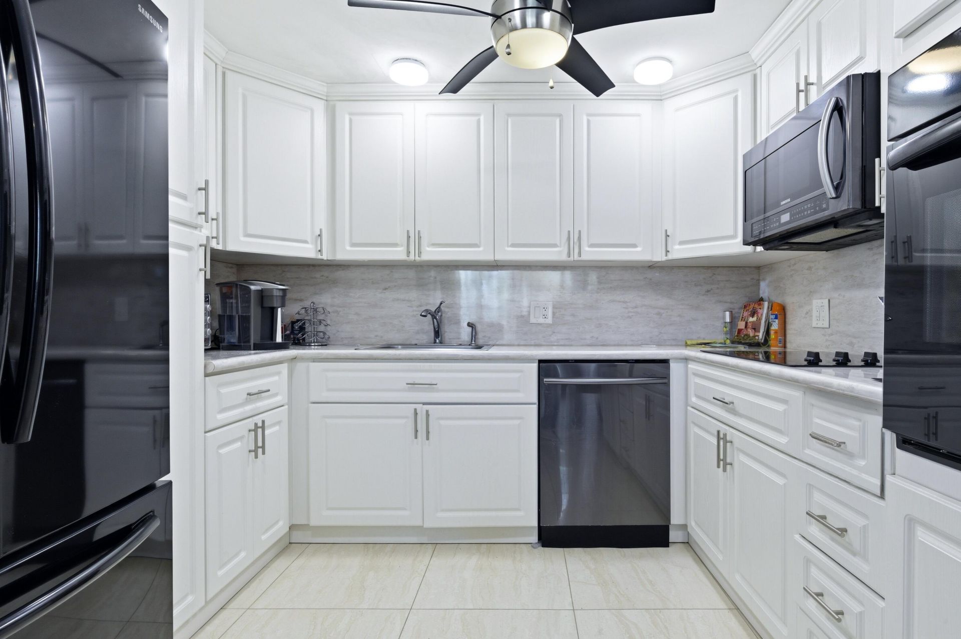 213 Wellington E, West Palm Beach, FL 33417 Photo