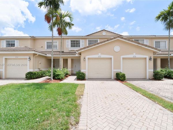 5930 Abbey Rd , Tamarac, FL 33321