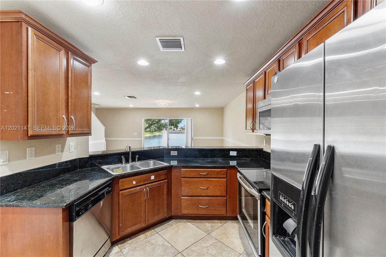 5930 Abbey Rd , Tamarac, FL 33321 Photo