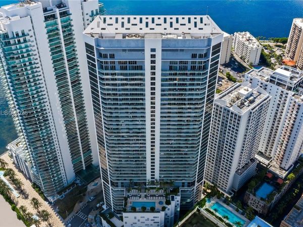 1300 E Brickell Bay Dr, Unit 3701, Miami, FL 33131