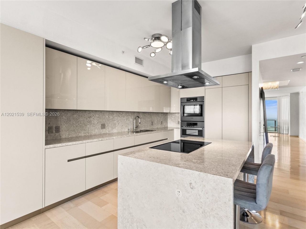 1300 E Brickell Bay Dr, Unit 3701, Miami, FL 33131 Photo