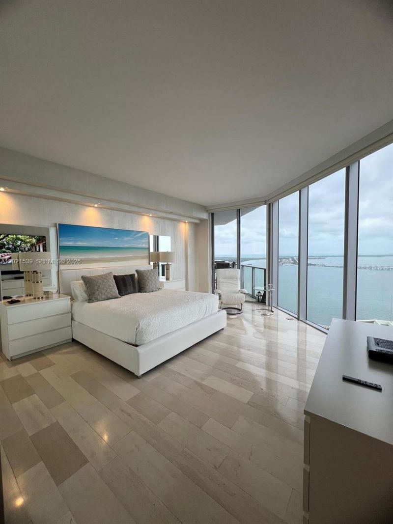 1300 E Brickell Bay Dr , Unit 3701, Miami, FL 33131 Photo