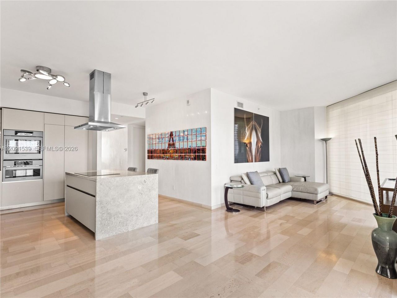 1300 E Brickell Bay Dr, Unit 3701, Miami, FL 33131 Photo