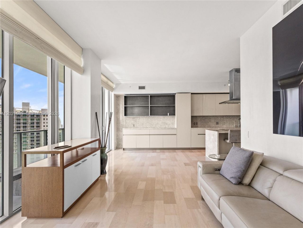 1300 E Brickell Bay Dr, Unit 3701, Miami, FL 33131 Photo