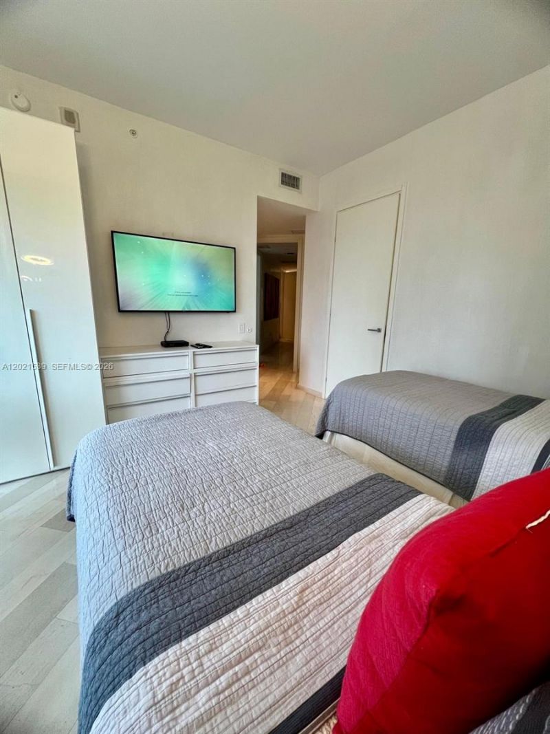 1300 E Brickell Bay Dr , Unit 3701, Miami, FL 33131 Photo