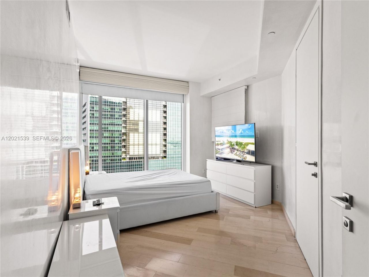 1300 E Brickell Bay Dr, Unit 3701, Miami, FL 33131 Photo