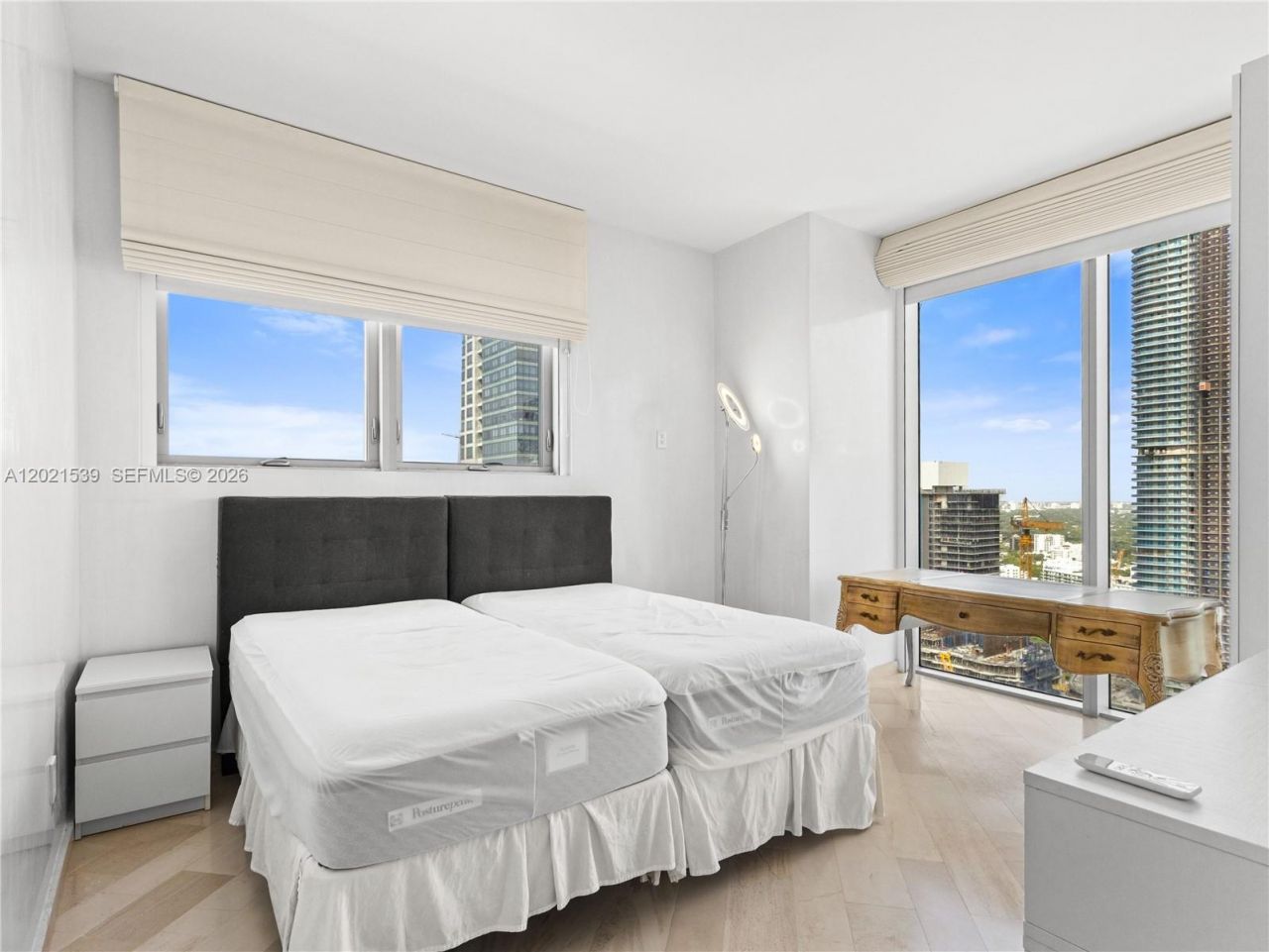 1300 E Brickell Bay Dr, Unit 3701, Miami, FL 33131 Photo