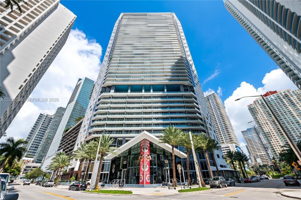 1300 E Brickell Bay Dr , Unit 3701, Miami, FL 33131 Photo