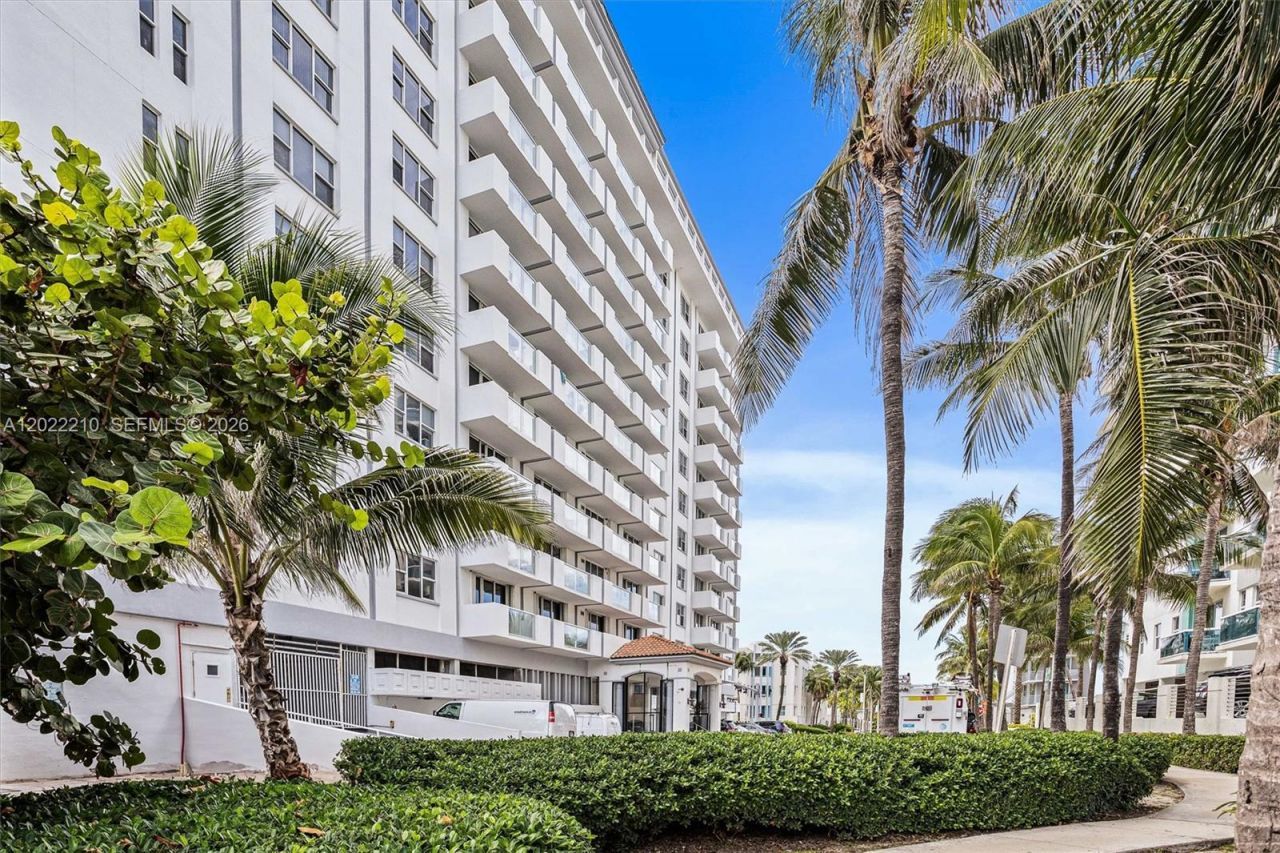 9195 NE Collins Ave , Unit 1104, Surfside, FL 33154 Photo