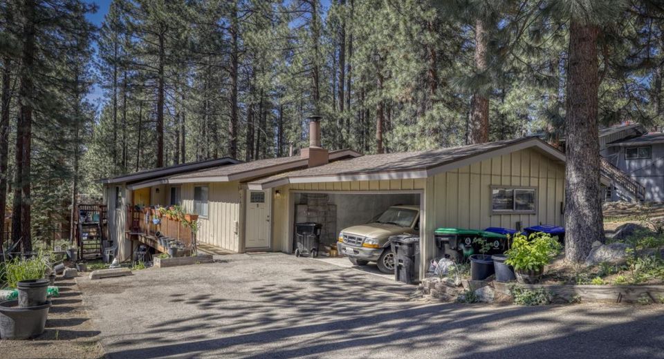 3761 Ruby Way, South Lake Tahoe, CA 96150 Photo