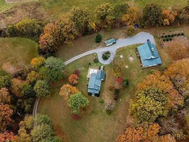 325 Old Roseland Road, Roseland, VA 22967