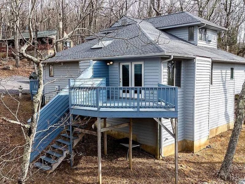 20 Red Cedar Ct, Wintergreen, VA 22967
