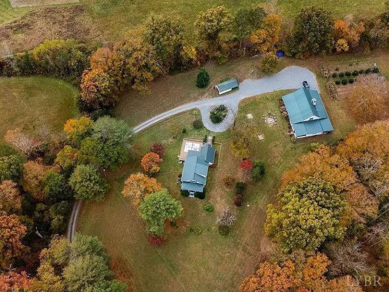325 Old Roseland Road, Roseland, VA 22967