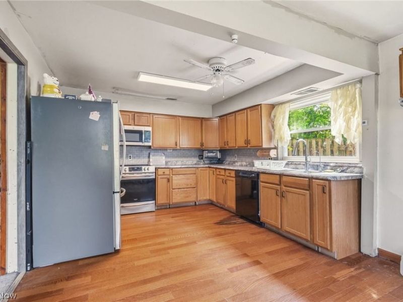 15086 Greenbower Street NE, Alliance, OH 44601 Photo 10