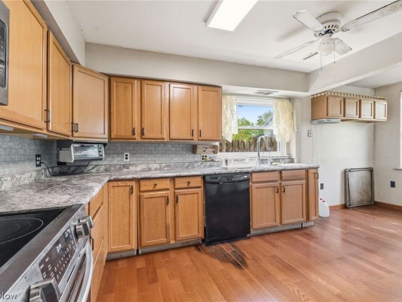 15086 Greenbower Street NE, Alliance, OH 44601 Photo 12
