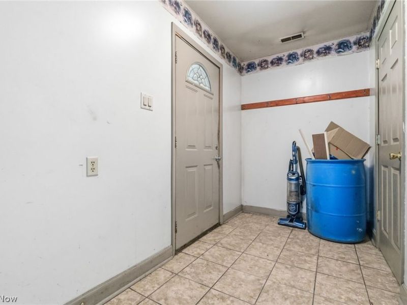 15086 Greenbower Street NE, Alliance, OH 44601 Photo 9