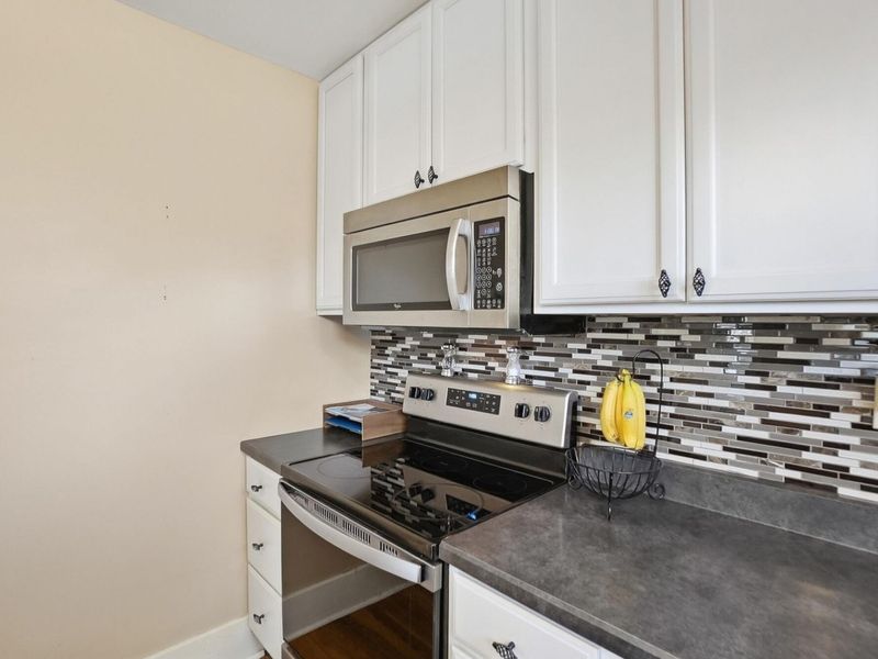 146 N Kensington Place, Springfield, OH 45504 Photo 12