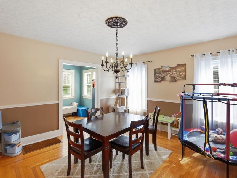 146 N Kensington Place, Springfield, OH 45504 Photo 8