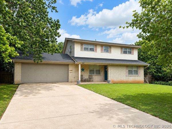 1813 Bellaire Circle , Moore, OK 73160