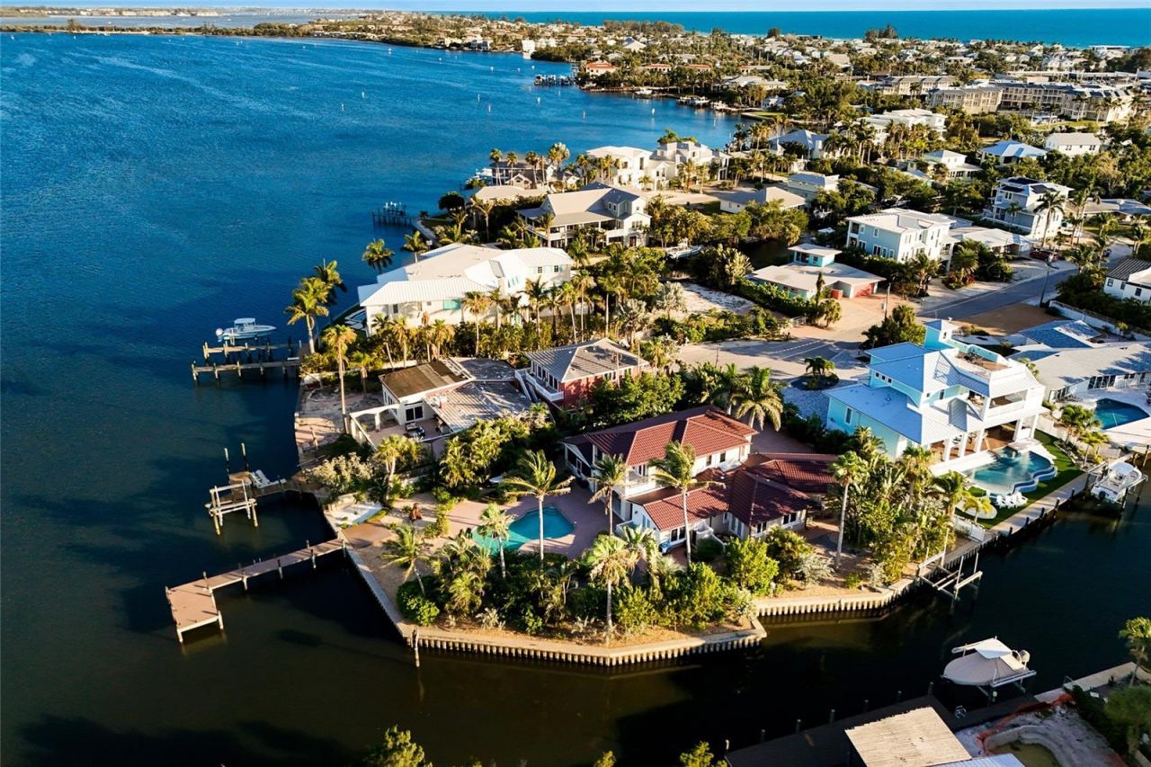 518 58th Street, Holmes Beach, FL 34217 Photo