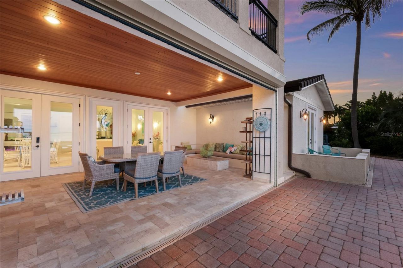 518 58th Street, Holmes Beach, FL 34217 Photo