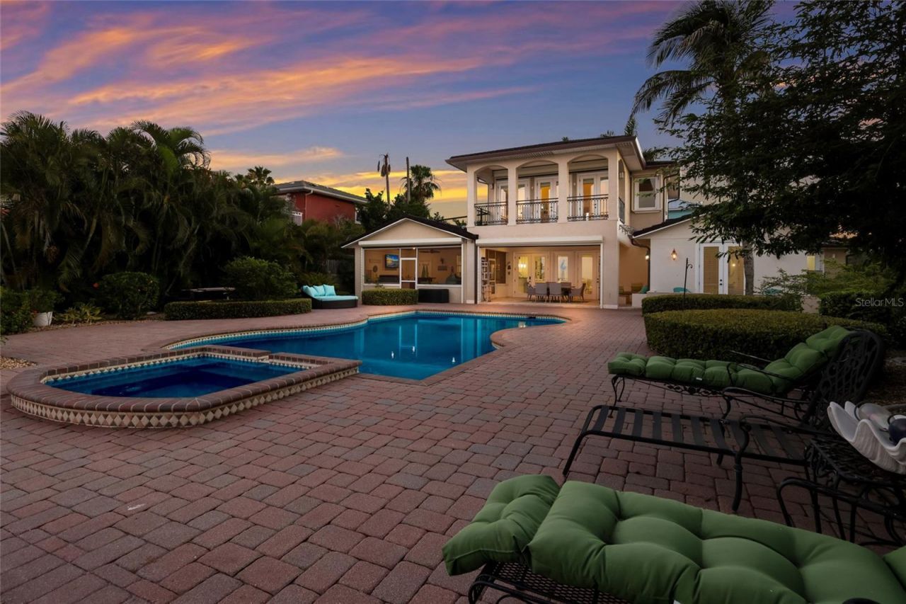 518 58th Street, Holmes Beach, FL 34217 Photo