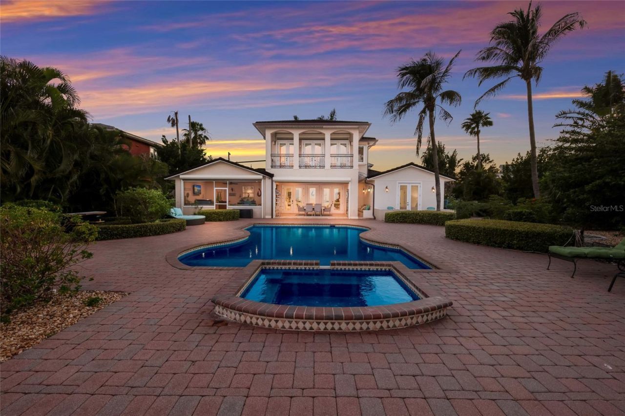 518 58th Street, Holmes Beach, FL 34217 Photo
