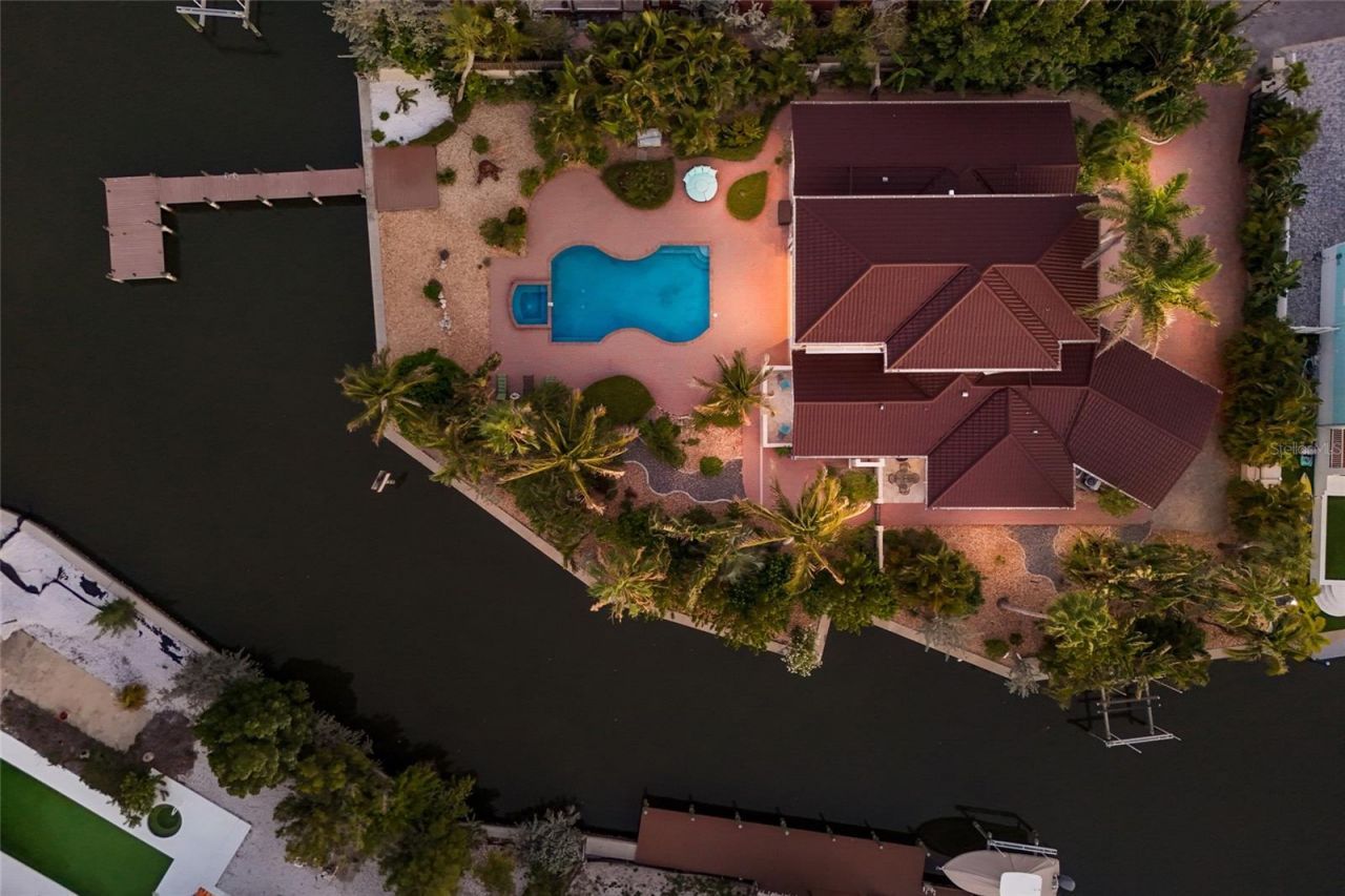 518 58th Street, Holmes Beach, FL 34217 Photo