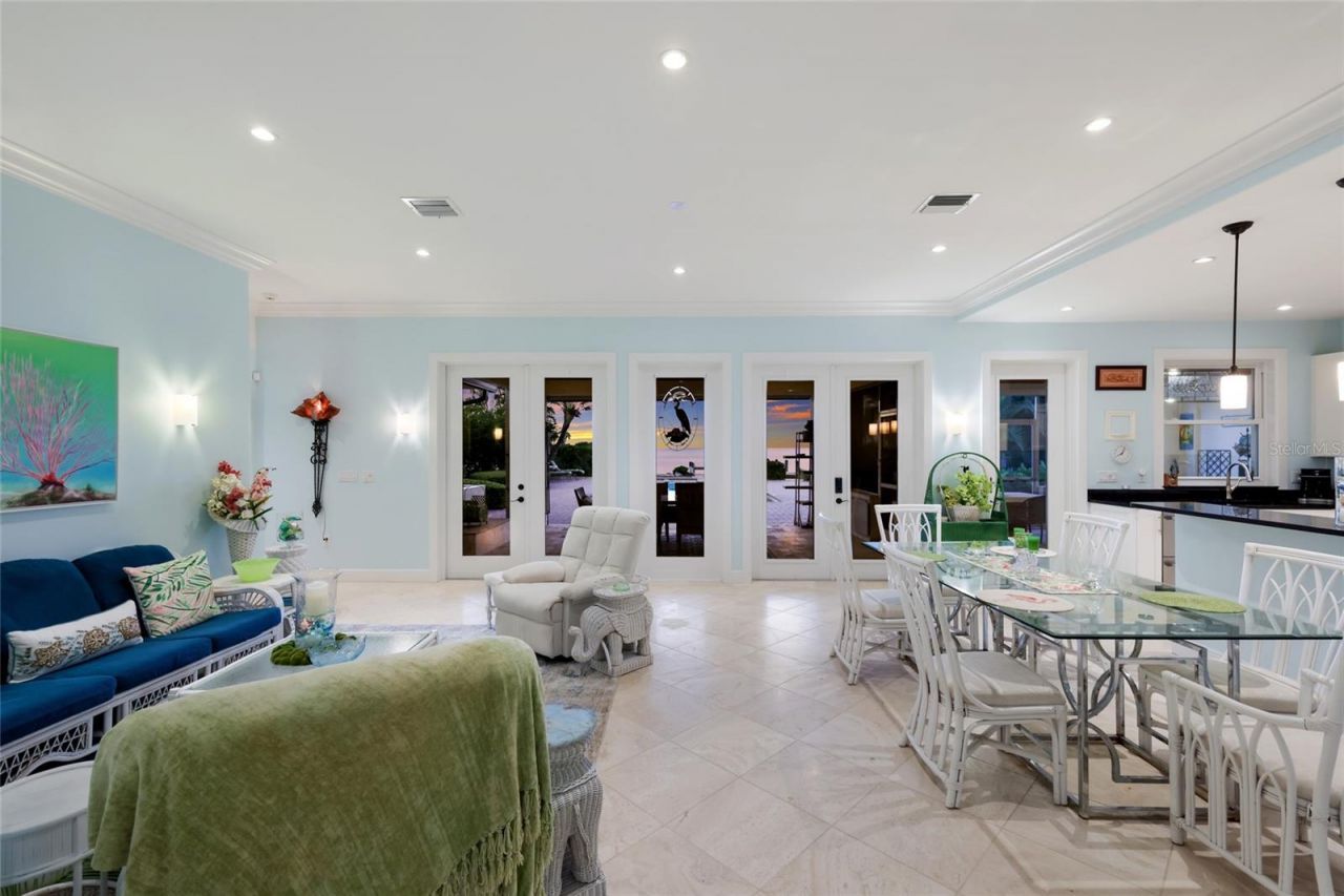 518 58th Street, Holmes Beach, FL 34217 Photo