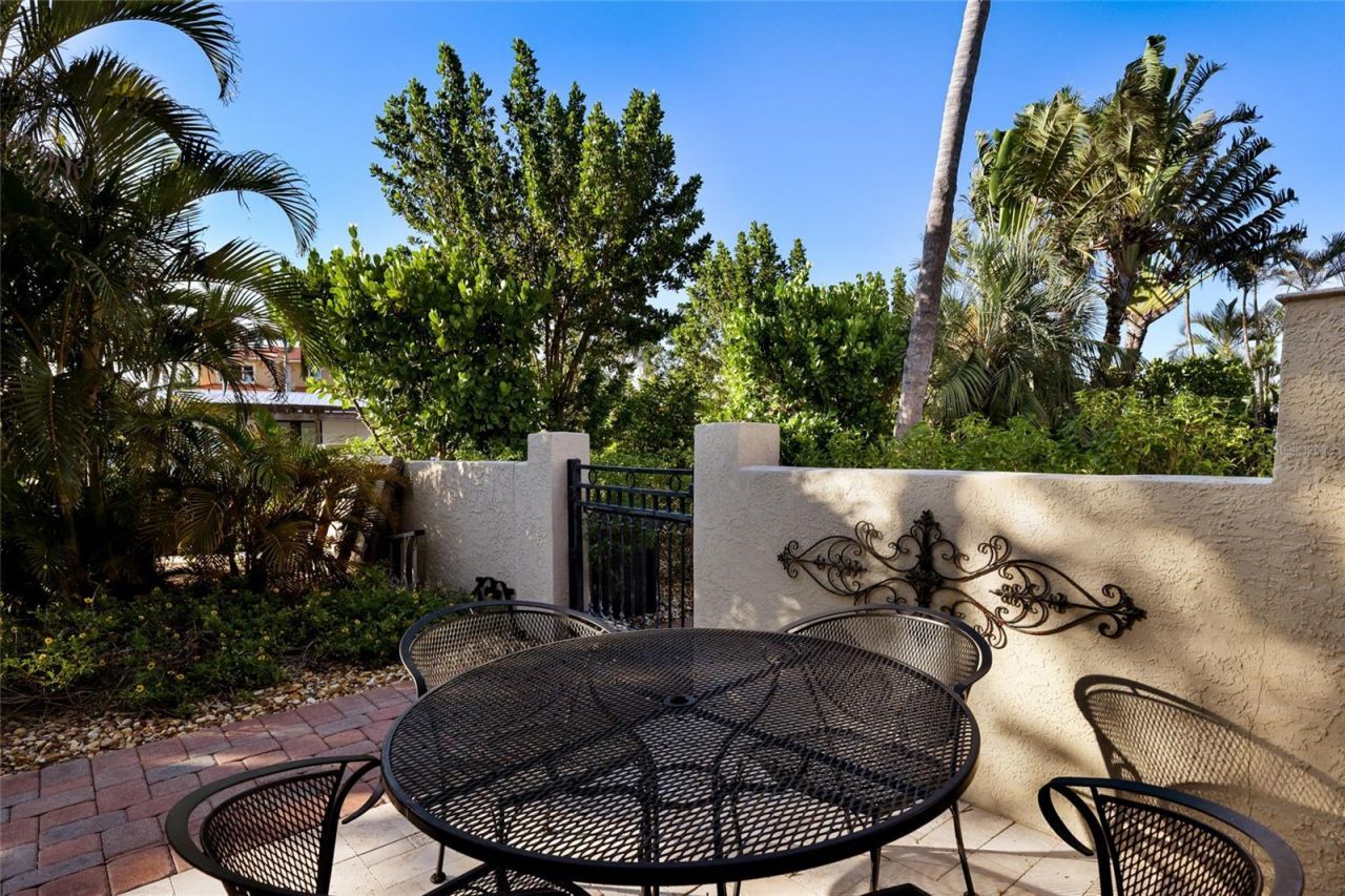 518 58th Street, Holmes Beach, FL 34217 Photo