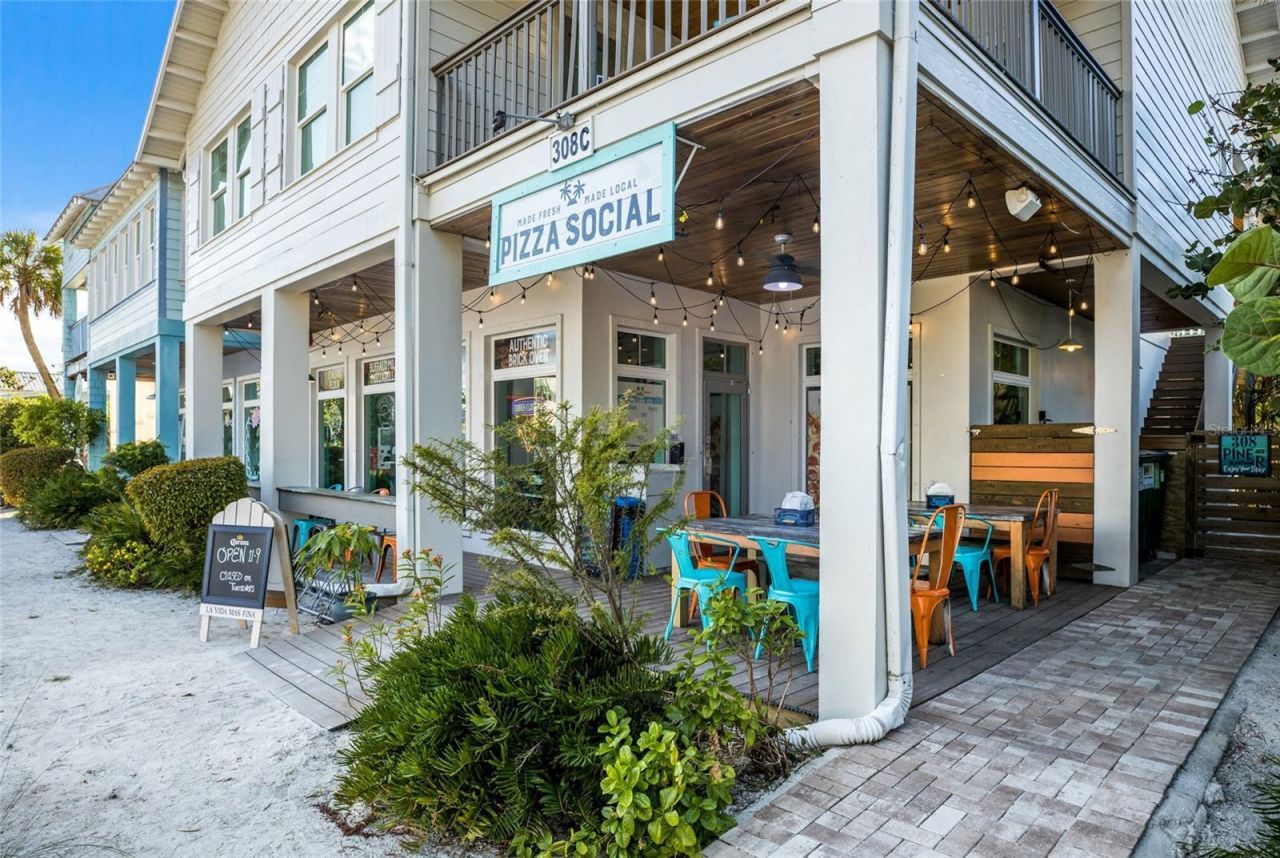 518 58th Street, Holmes Beach, FL 34217 Photo