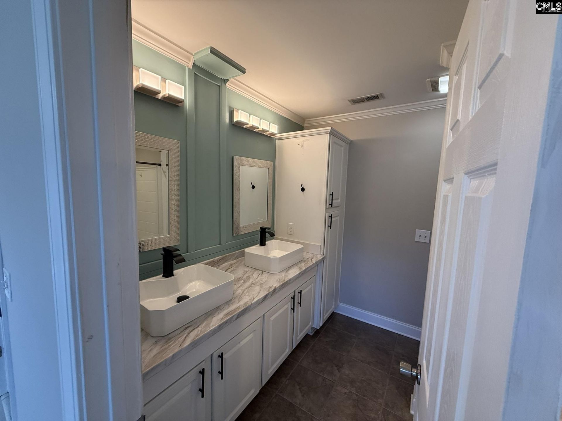 23 Braiden Manor Road Photo 8