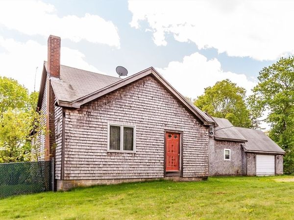 108 Foundry St, Easton, MA 02334