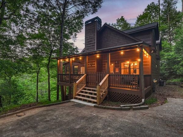 550 Hillsdale Drive, Ellijay, GA 30540