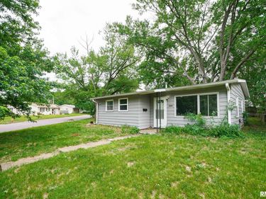 1501 FENLEY Street, Pekin, IL 61554