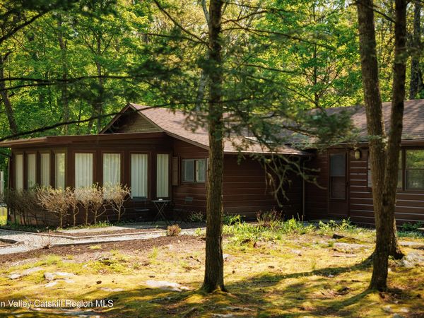 276 Chestnut Hill Road, Woodstock, NY 12498