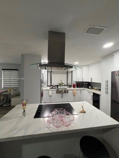 20465 SW 200th St , Miami, FL 33187 Photo