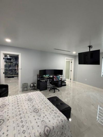 20465 SW 200th St , Miami, FL 33187 Photo