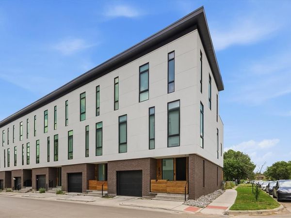 453 W Morphy Street, Fort Worth, TX 76104