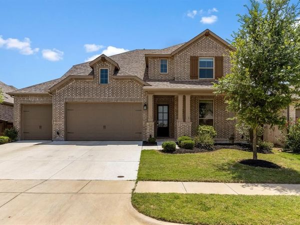 1108 Claiborne Drive, Aubrey, TX 76227