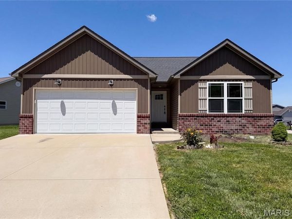 7932 Laurel Flats Drive, Caseyville, IL 62232