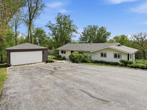 3624 Eastway Drive , Island Lake, IL 60042