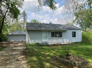 7101 Reber Drive, Shelby Twp, MI 48317