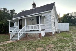 215 Eighth Street  photo 4